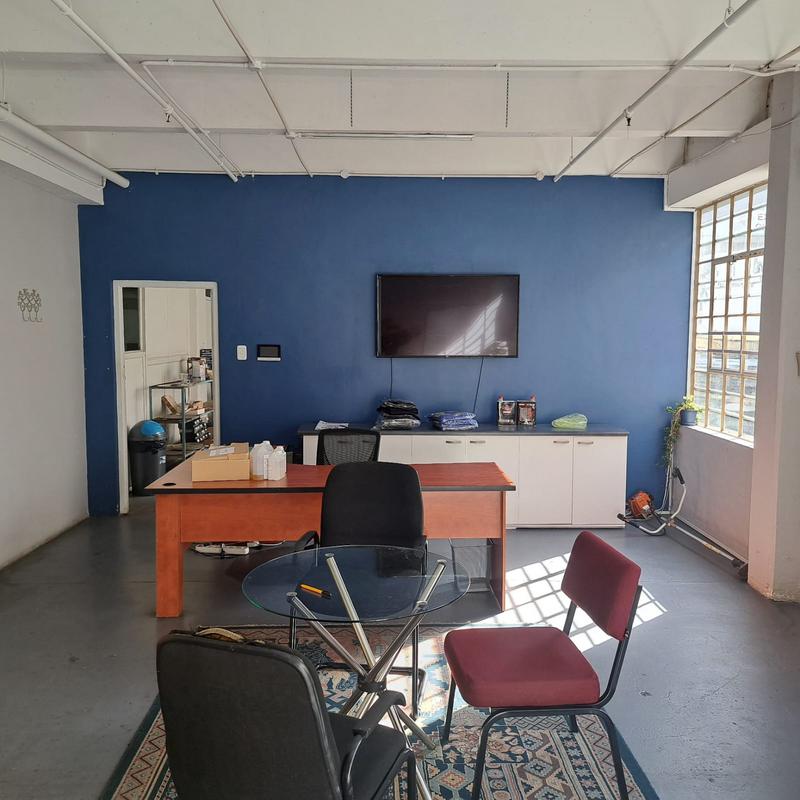 To Let Commercial Property for Rent in Neave Industrial Eastern Cape